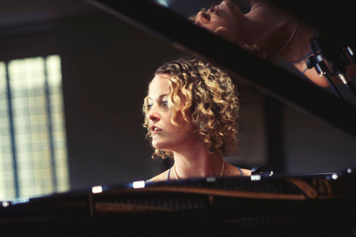 Victoria Klewin Band  (GB)