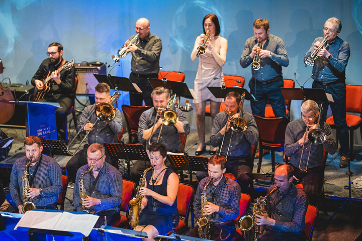Kolínský Big Band hraje melodie stříbrných pláten