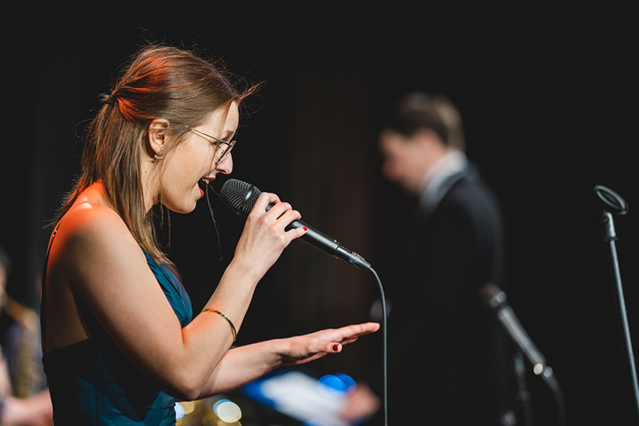 Kolínský Big Band hraje melodie stříbrných pláten