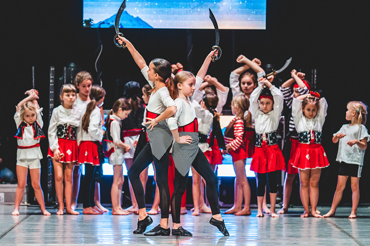 14. CrossDance Show 2024