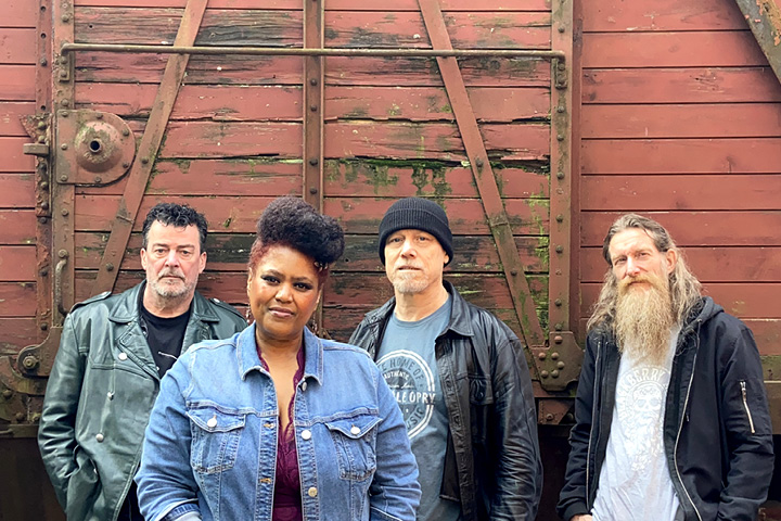 Dede Priest & Johnny Clark´s Outlaws  (USA/EU)