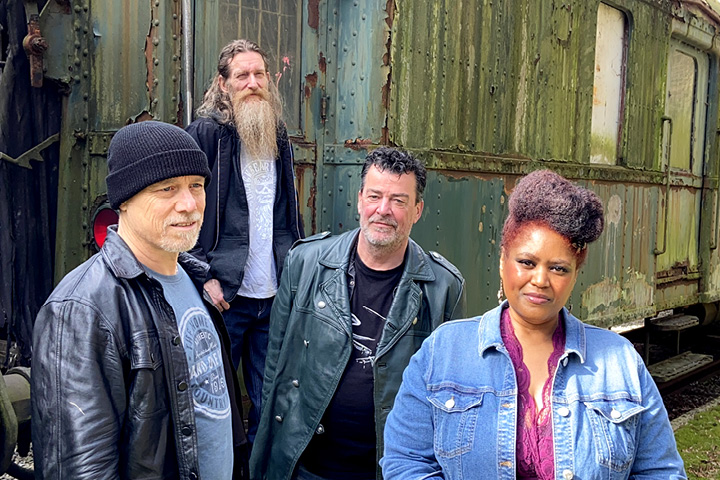 Dede Priest & Johnny Clark´s Outlaws  (USA/EU)