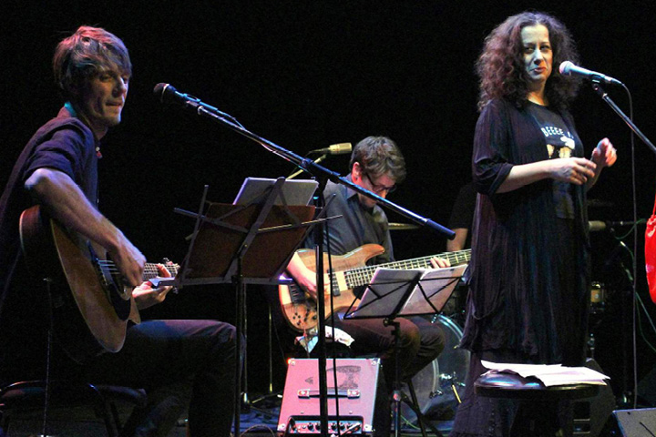 Ester Kočičková & Moody Cat Band