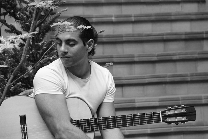 Alexandre Glize (F) - "Magic guitar" 