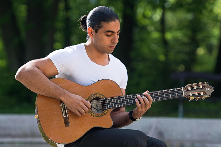 Alexandre Glize (F) - "Magic guitar" 