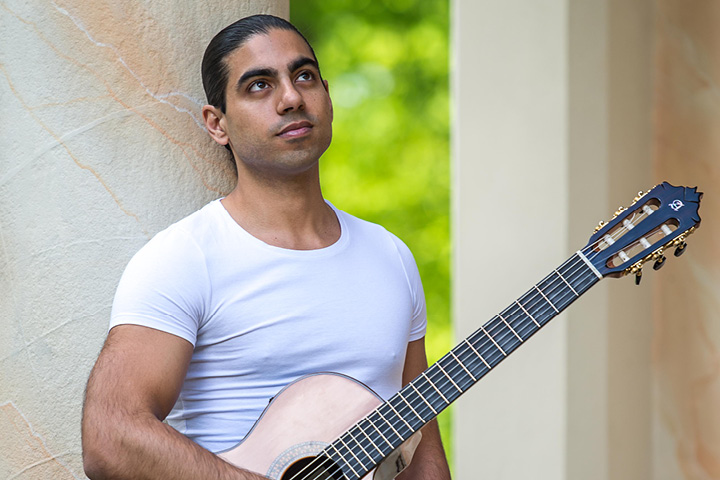 Alexandre Glize (F) - "Magic guitar" 