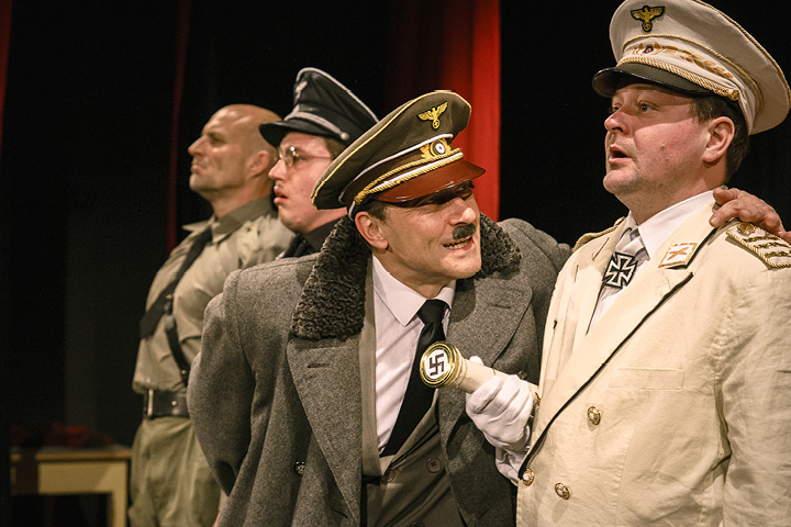 U Hitlerů v kuchyni