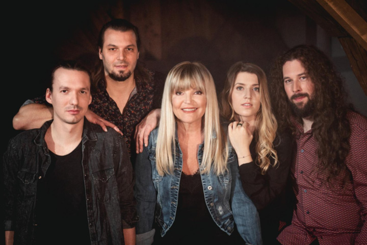 Věra Martinová & Meritum - "Vánoční koncert"