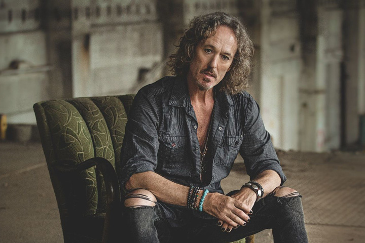 Carl Sentance (NAZARETH)  (GB)  