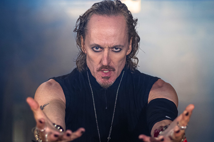 Carl Sentance (NAZARETH)  (GB)  