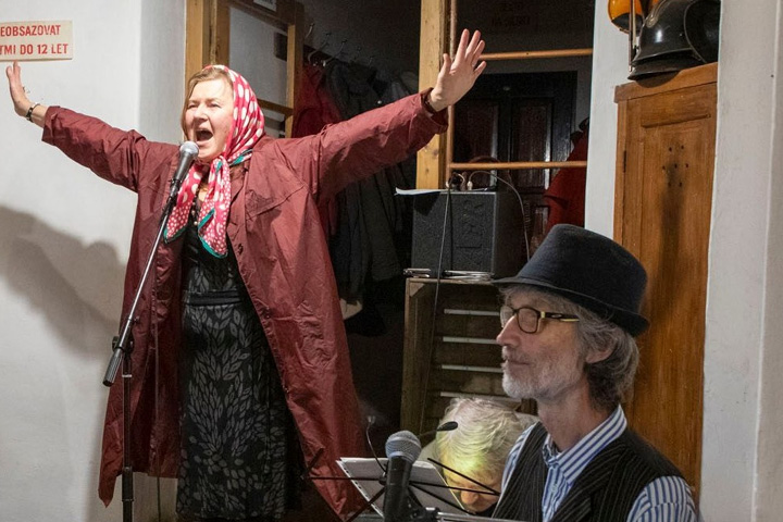 Šumný Kolín a mim