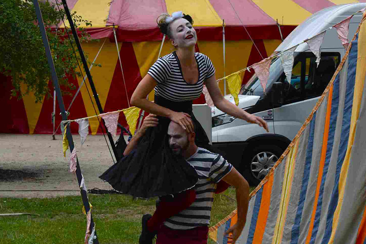 OTEVŘENO XXXI. - Neviditelný cirkus 