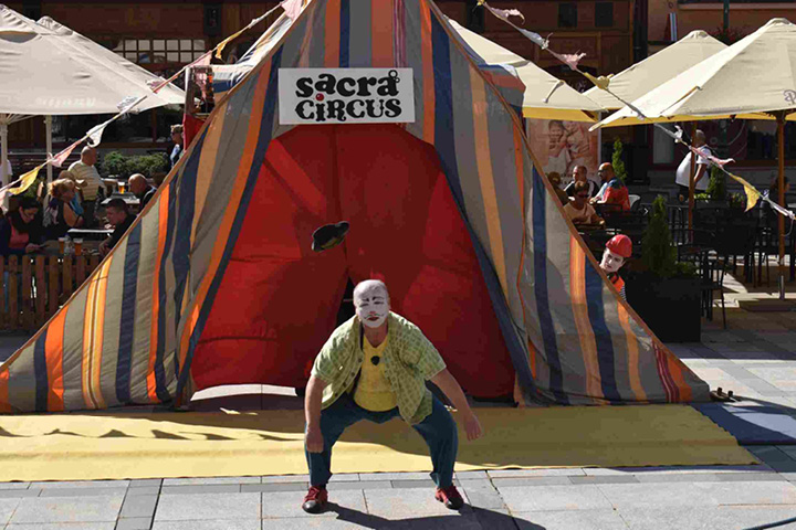 OTEVŘENO XXXI. - Neviditelný cirkus 